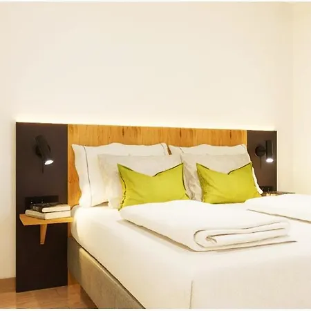 Sleep Hotel *